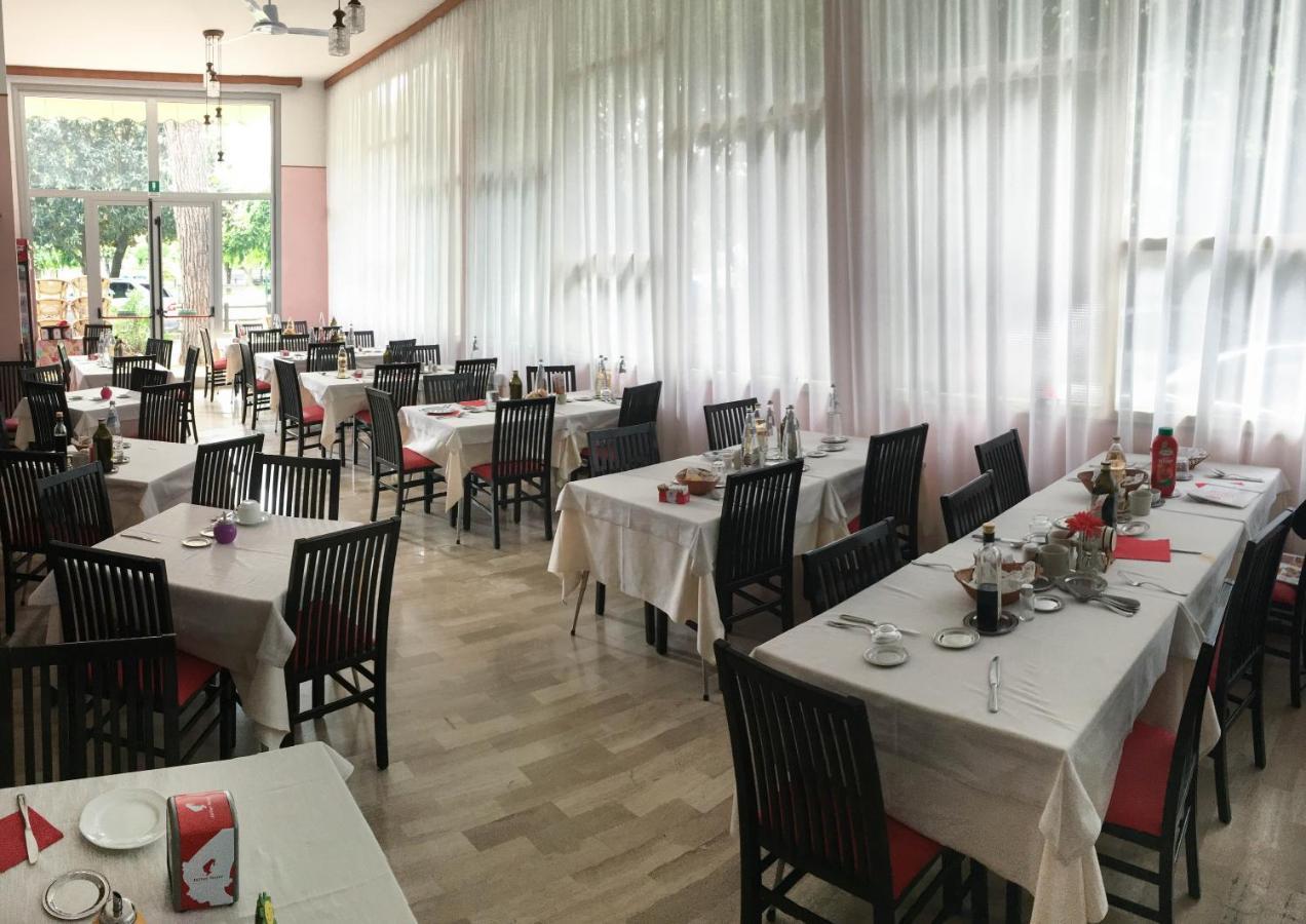 Hotel Zen Lignano Sabbiadoro Extérieur photo
