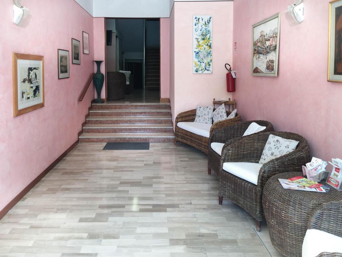 Hotel Zen Lignano Sabbiadoro Extérieur photo